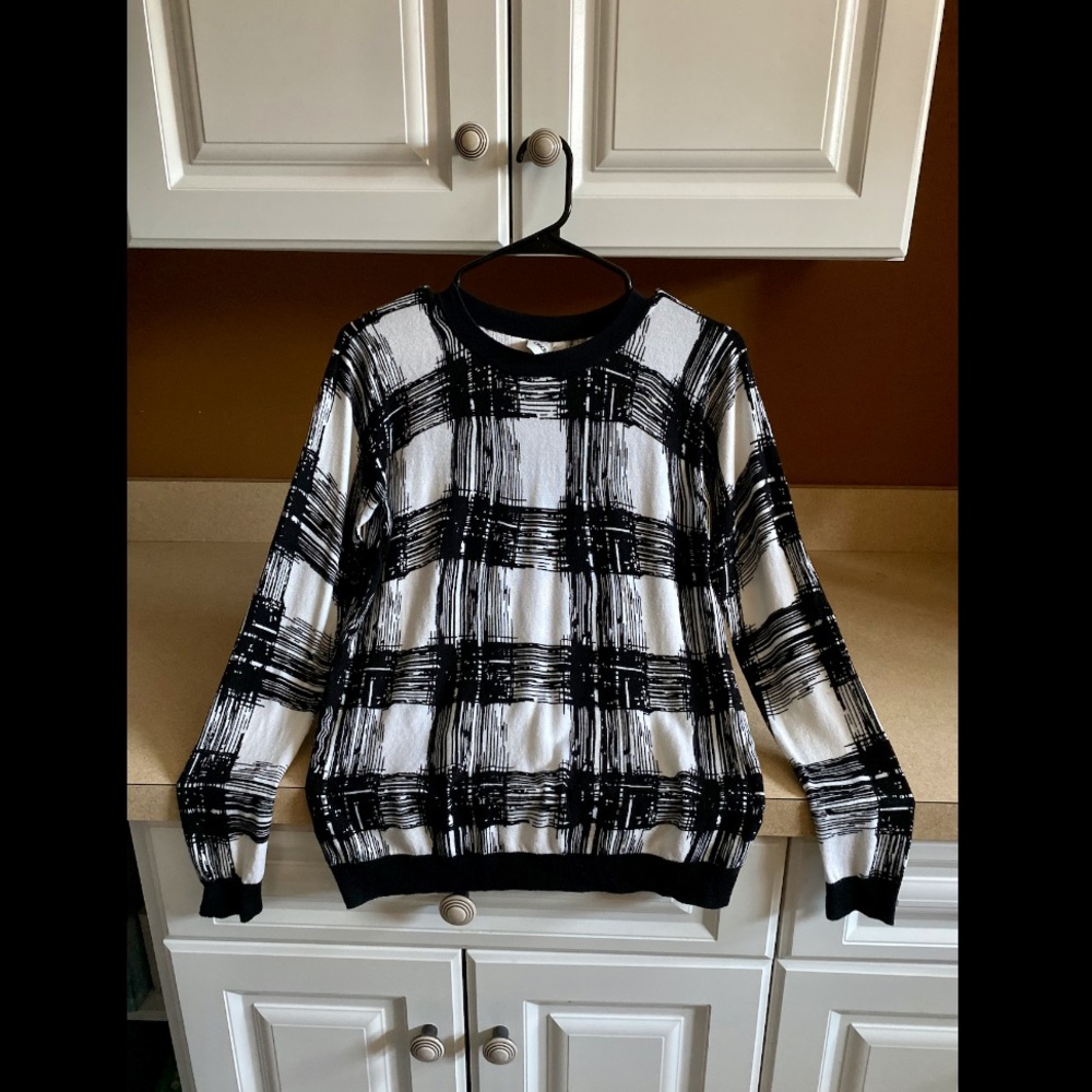 NWT! ASOS Sweater - Black And White Crewneck